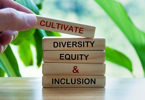 PIN at “Diversity, Equity & Inclusion (DE&I) Strategy Conference" in Tuscany to discuss AI